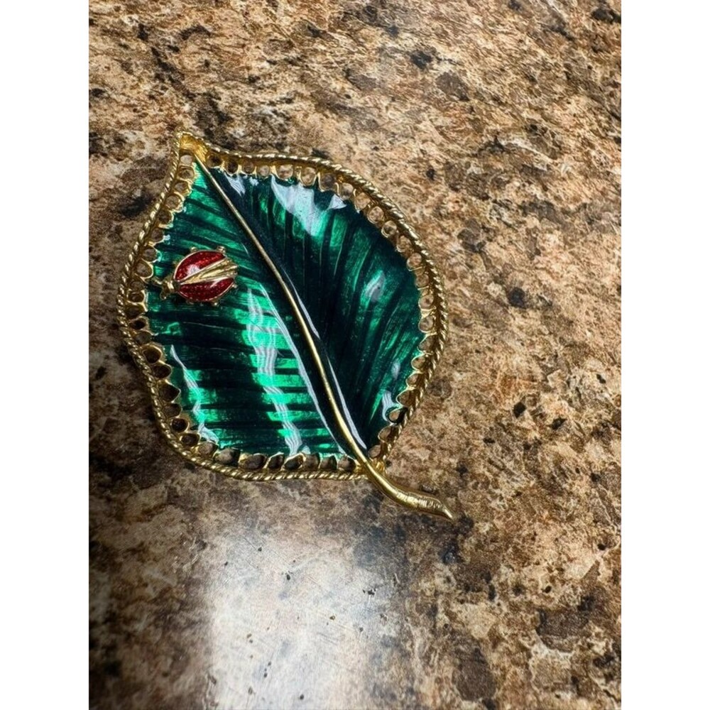 Vintage Green Enamel Leaf Brooch Gold Tone Red Ladybug Nature Pin Signed PEA